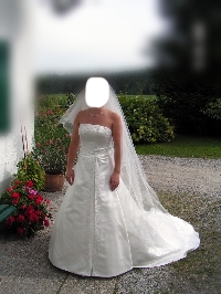 # 2608 - Märchenhaftes Brautkleid der Marke Sposa Toscana Gr. 38 S/M